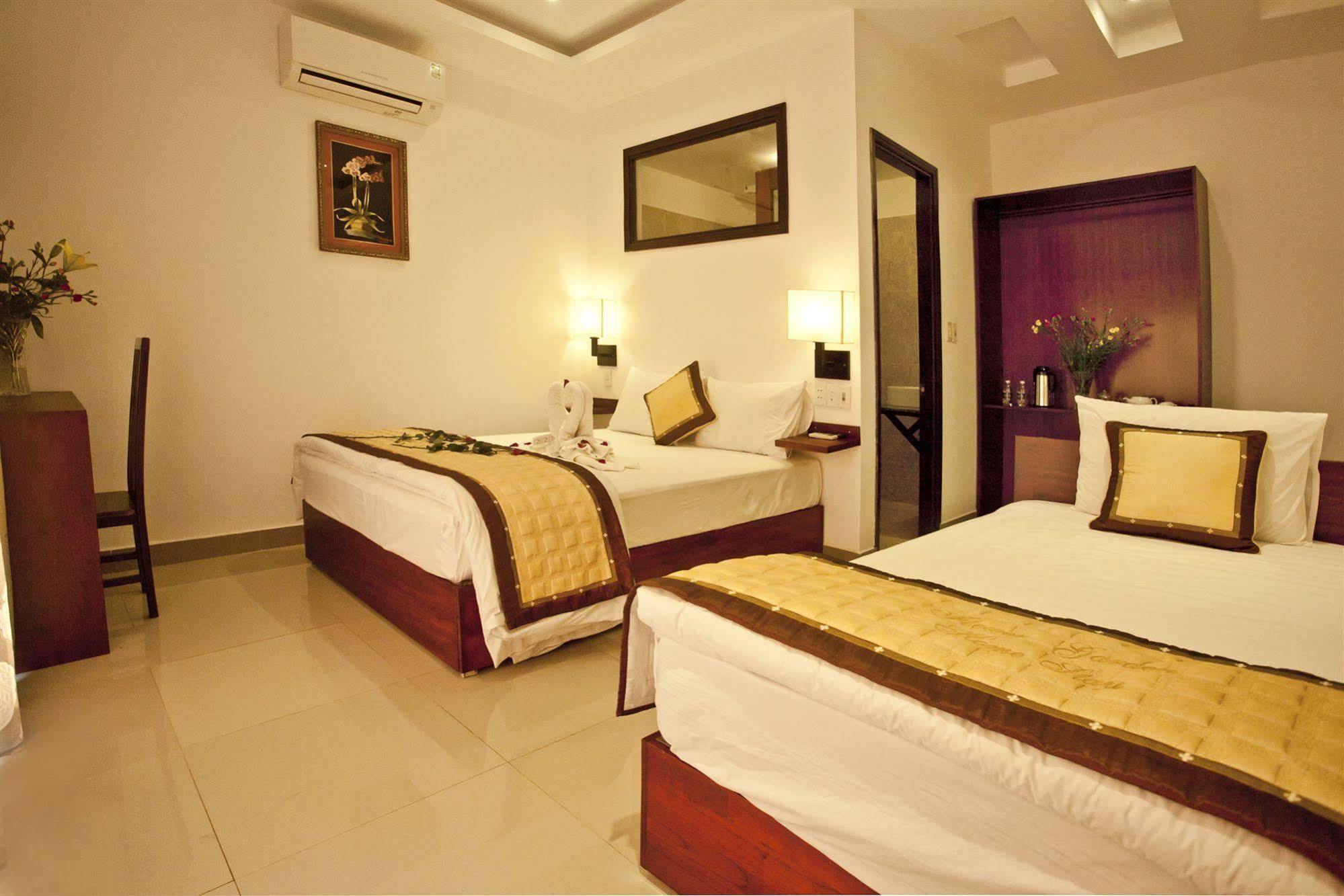 Flower Garden Homestay Hoi An Exterior photo